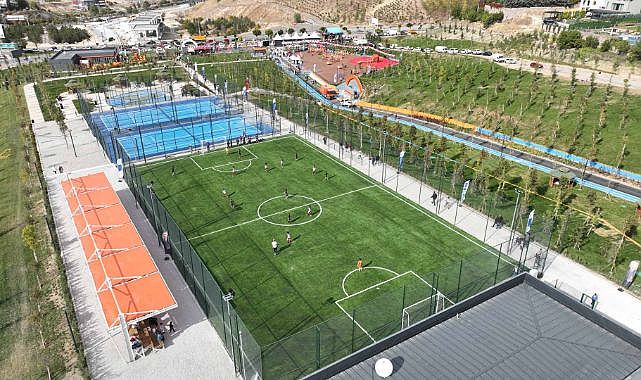Ankara'ya 130 m2 'lik bir alanda yapılan Lodumlu parkı açıldı