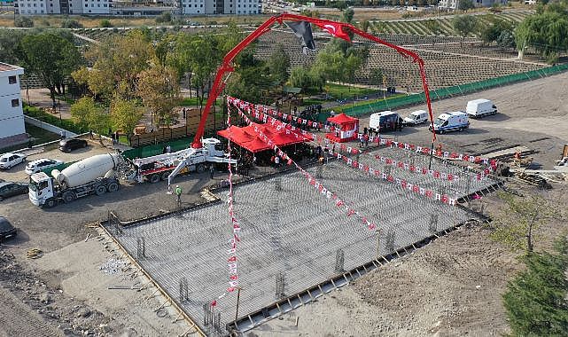 Keçiören’de lavanta bahçesi kapalı spor salonu’nun temeli atıldı