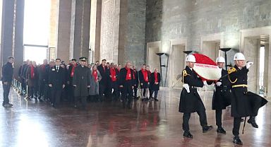 ASO ailesi 60. yılında ulu önder ATATÜRK’ün huzurunda