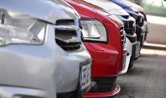 İkinci el otomobil fiyatları sert düşüşte