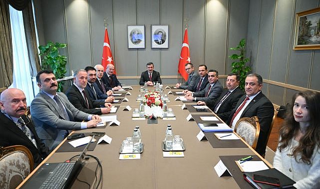 ATO heyeti Cumhurbaşkanı yardımcısı Yılmaz’ı ziyaret etti