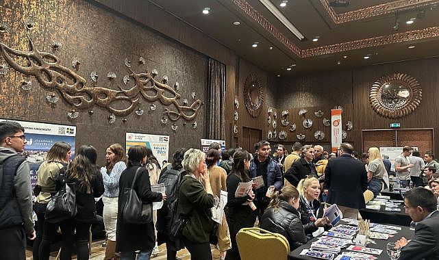 Gençler Ankara’da hayal ettikleri yurt dışı üniversiteleri ile buluştu