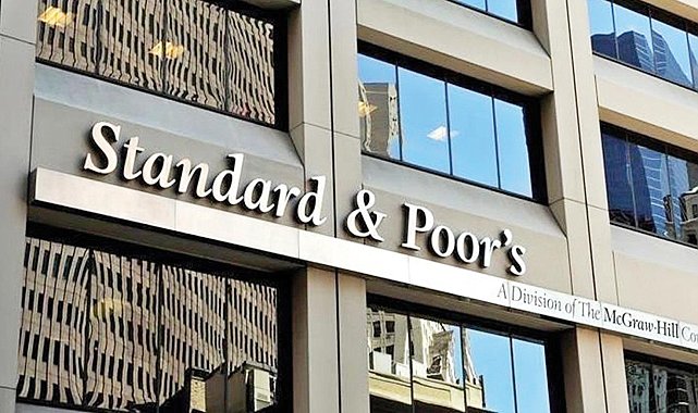 S&amp;P: Türkiye bu yıl yüzde 3 büyüyecek