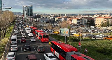 Ankara'da büyüyen trafik sorunu, insanların yaşam kalitesini düşürdü