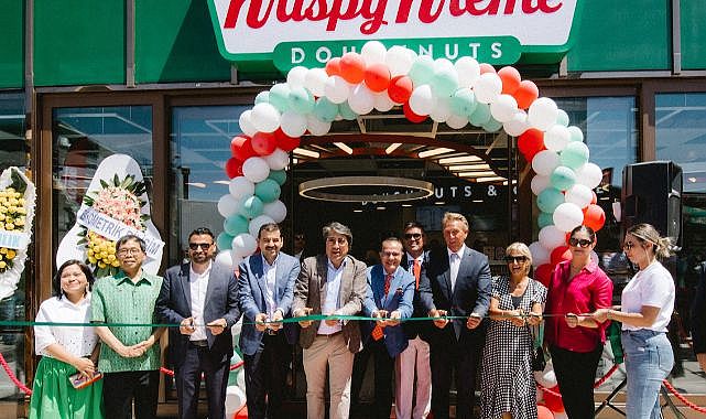 Türkiye'nin theatre konseptli krıspy kreme mağazası Ankara'da açıldı