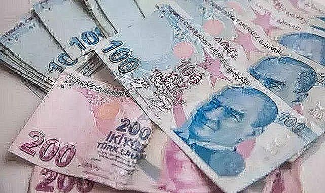Bankalar faiz yarışından kopmuyor! Parasını mevduatta değerlendirenler dikkat... İşte en yüksek faiz oranı