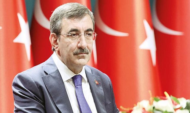 'Enflasyon eylülde yüzde 50'nin altına inecek'