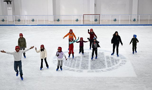 Altındağ buz pateni pisti faaliyete açıldı