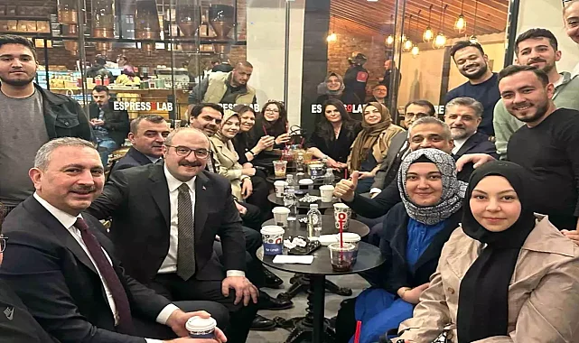 AK Parti Milletvekilleri Espressolab'da Buluştu
