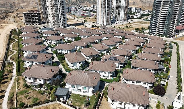 Alacaatlı'da site içerisinde villalar tüketicilerin ilgi odağında