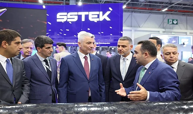 Bakan Bolat, IDEF'te Türkiye’nin savunma sanayi gücüne ortak oldu