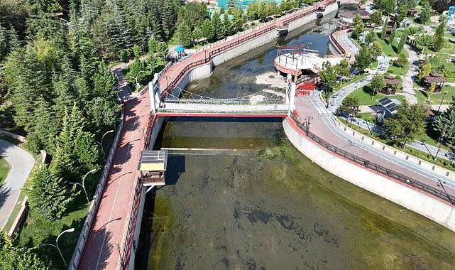 Ankara çayı'nda temizlik çalışması: 8 ayda 15 kamyon malzeme çıkarıldı