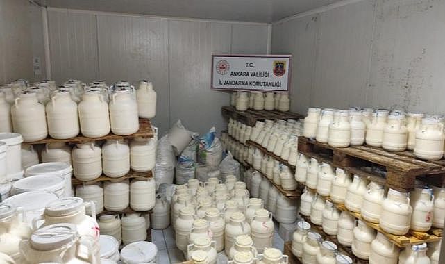Ankara'da halk sağlığını tehdit eden tonlarca gıda ürünü ele geçirildi