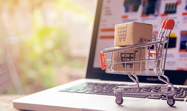Türkiyenin E-Ticaret hacmi ilk yarıda 2 trilyon TL'yi aştı