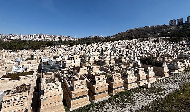 Prof Yılmaz 'çok mal edinme hırsı, kabirlere girinceye kadar sizi oyalayacak'