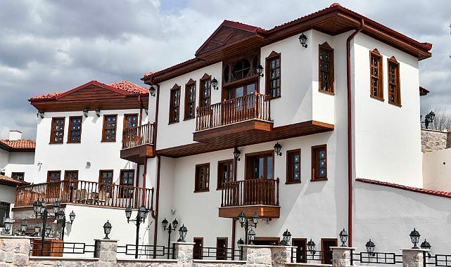 Ankara Kalesi’nde tarihi doku gastronomiyle yeniden canlanıyor