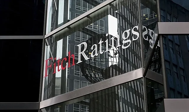 Fitch’ten kritik uyarı: Küresel kredi riskleri büyüyor