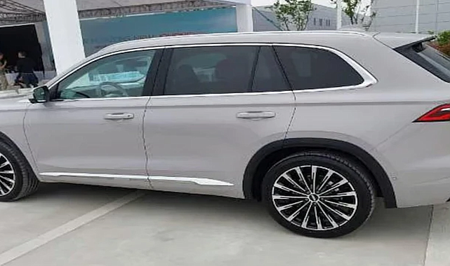 Otomotiv piyasasında rekabet kızışıyor: O firmadan hibrit çalımı geldi