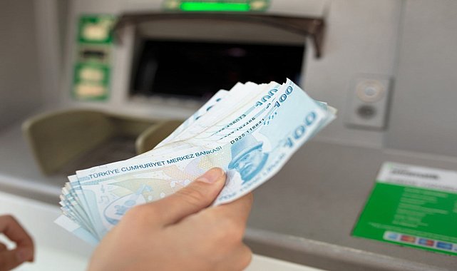 Yargıtay'dan emsal karar: Sözleşmesinde o madde olmayan maaş zammı alamayacak