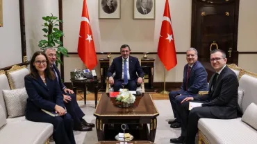 Cumhurbaşkanı Yardımcısı Yılmaz, Dünya Bankası Türkiye Ülke Direktörü Carret'i kabul etti