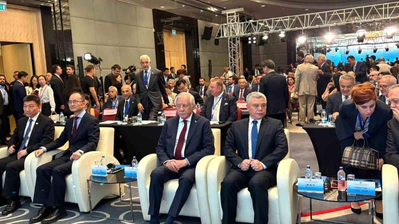 Xi Jinping'in kitabının 5. cildi Ankara'da tanıtıldı